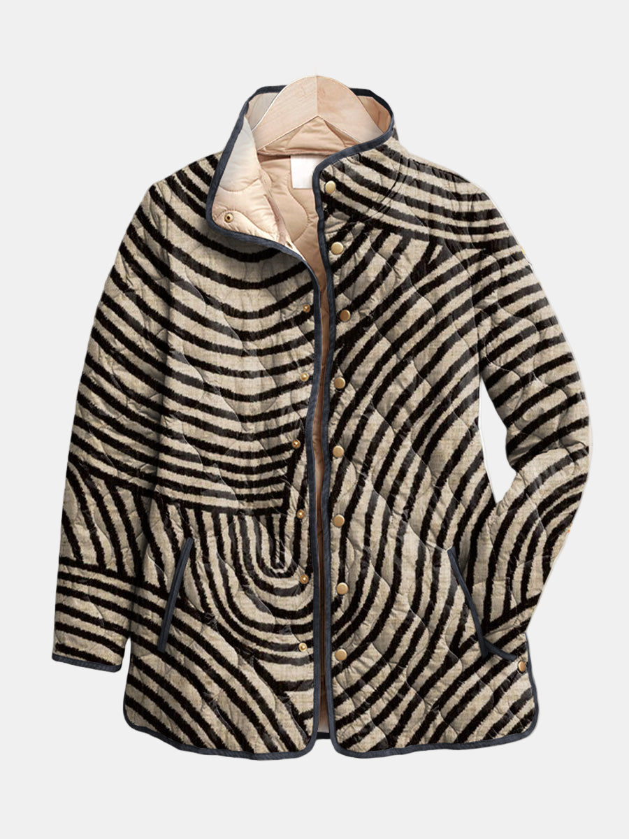 Inaya | Retro-Steppjacke mit handgezeichnetem Kreismuster