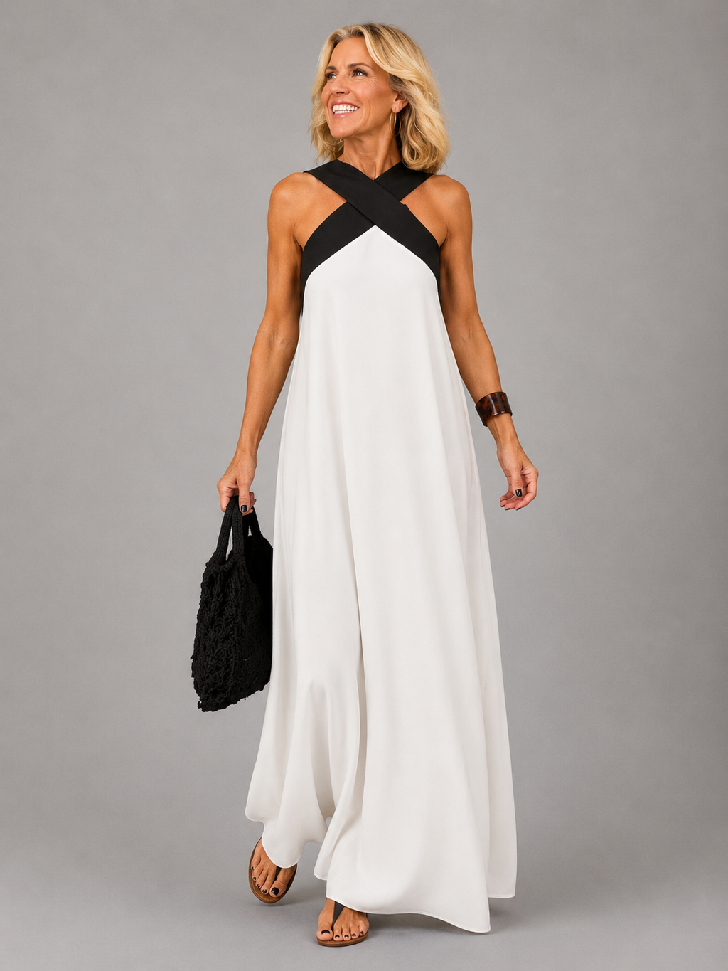 Velora™ | Cross Elegance Maxikleid