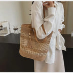 Mira | Boho Quasten Strohtasche