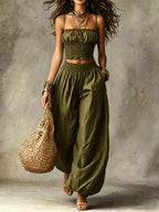 Zweiteiliges Set mit gesmoktem Crop-Top und weiter Hose