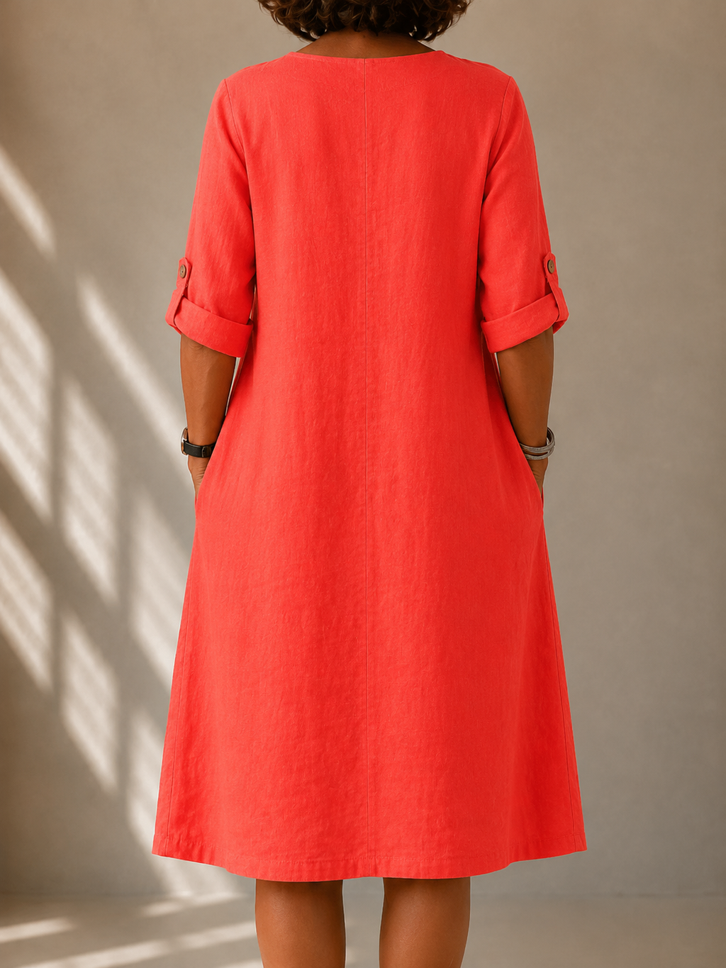Elisabeth – Fließendes Kleid mit V-Ausschnitt