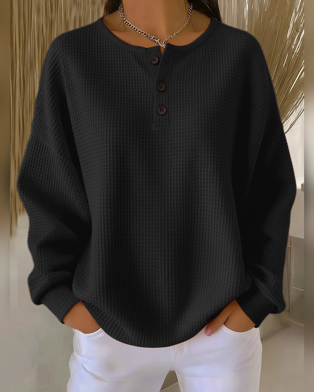 Erna | Waffelstrick-Pullover mit Henley-Ausschnitt – Schwarz