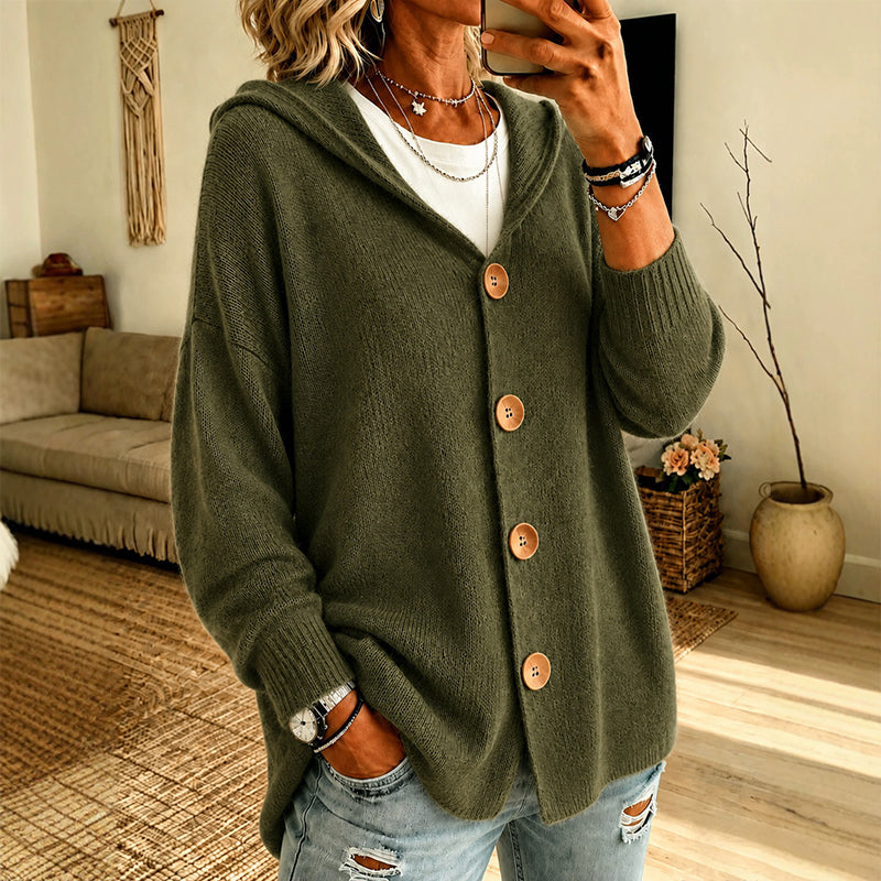 Lotta | Kapuzen-Strickjacke mit Knöpfen – Armeegrün