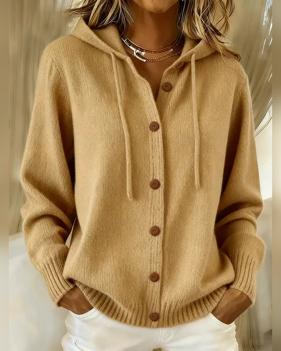 Martha | Strickjacke mit Kapuze und Knöpfen – Khaki
